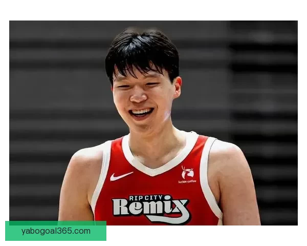 杨瀚森17分11篮板回暖表现力挺 G联赛混音34分逆转猛龙失利